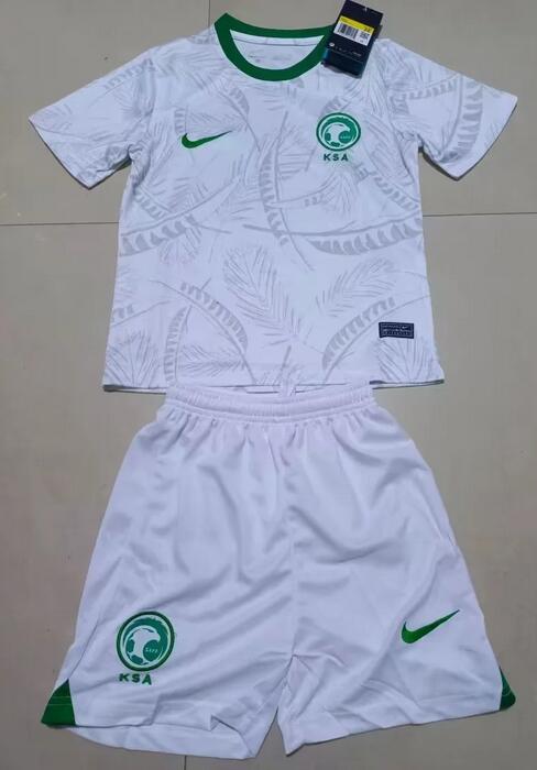 Saudi Arabia 2022 World Cup Home Kids Soccer Kit Children Shirt And Shorts