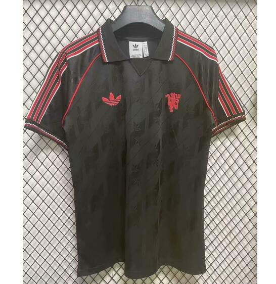 Manchester United 2024/25 Black Retro Shirt