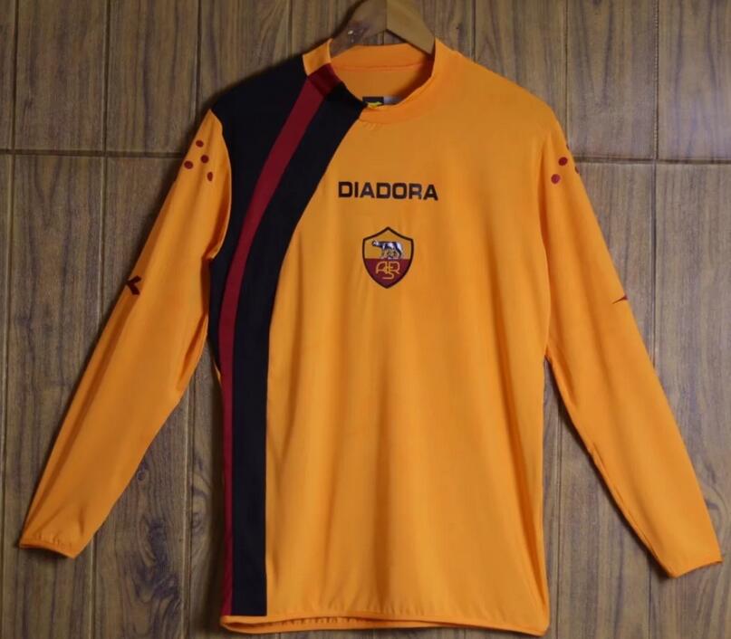 Roma 2005/06 Home Retro Long Sleeved Shirt Soccer Jersey