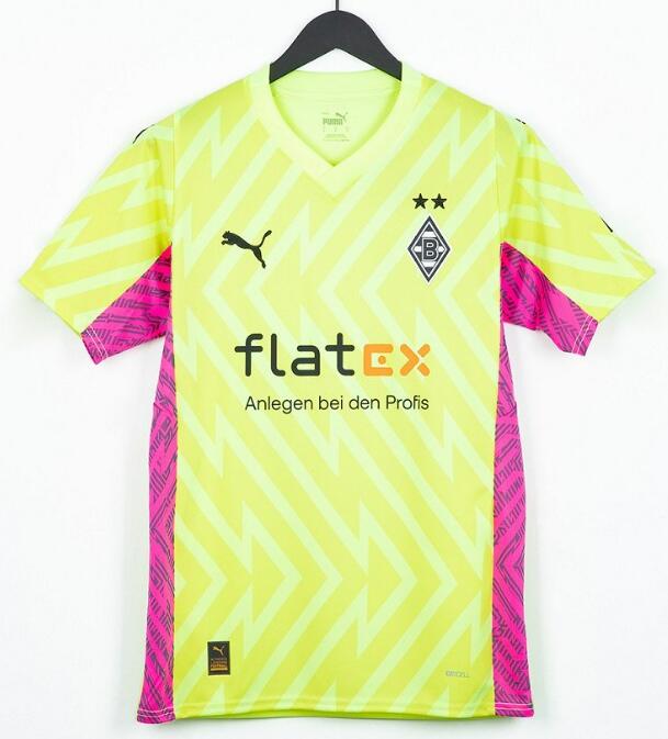 Borussia Monchengladbach 2023/24 Goalkeeper Light Green Shirt Soccer Jersey