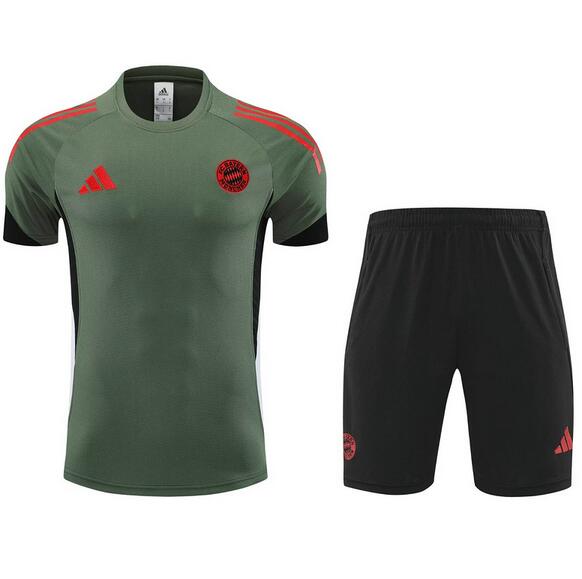 Bayern Munich 2025/26 Green Training Uniforms (Shirt+Shorts)